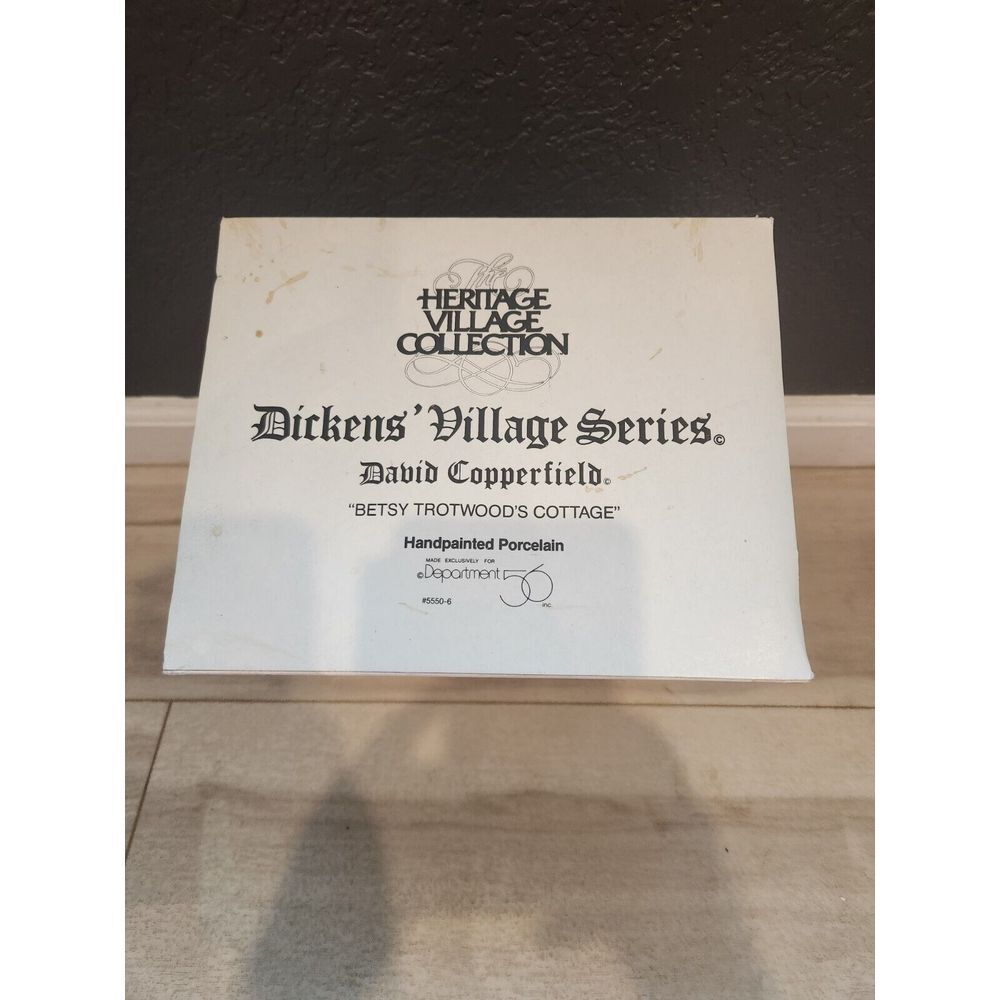 Department 56 Dickens' Village David‎ Copperfield Betsy Trotwood's Cottage 55506